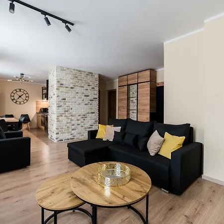 Uminskiego Spacious By Bookinghost