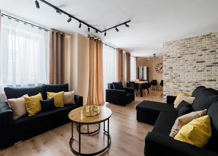 Διαμέρισμα Uminskiego Spacious By Bookinghost