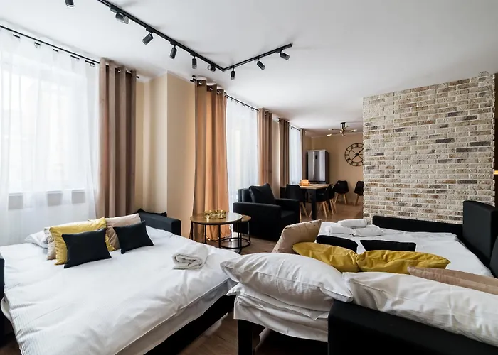 Daire Uminskiego Spacious By Bookinghost *