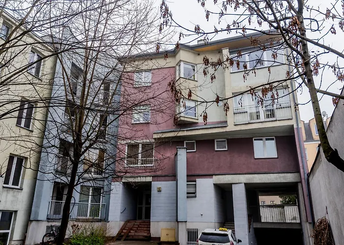 Daire Uminskiego Spacious By Bookinghost *